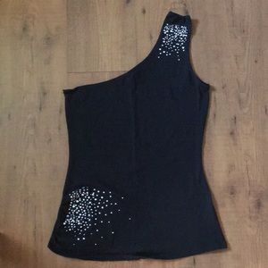 SWS black asymmetric tank with detailing